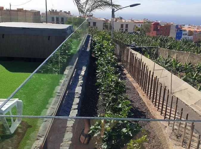 La * Guia de Isora (Tenerife)