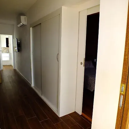 La Holiday home *